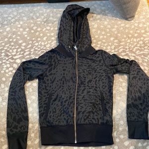 Lululemon zip hoodie size 2